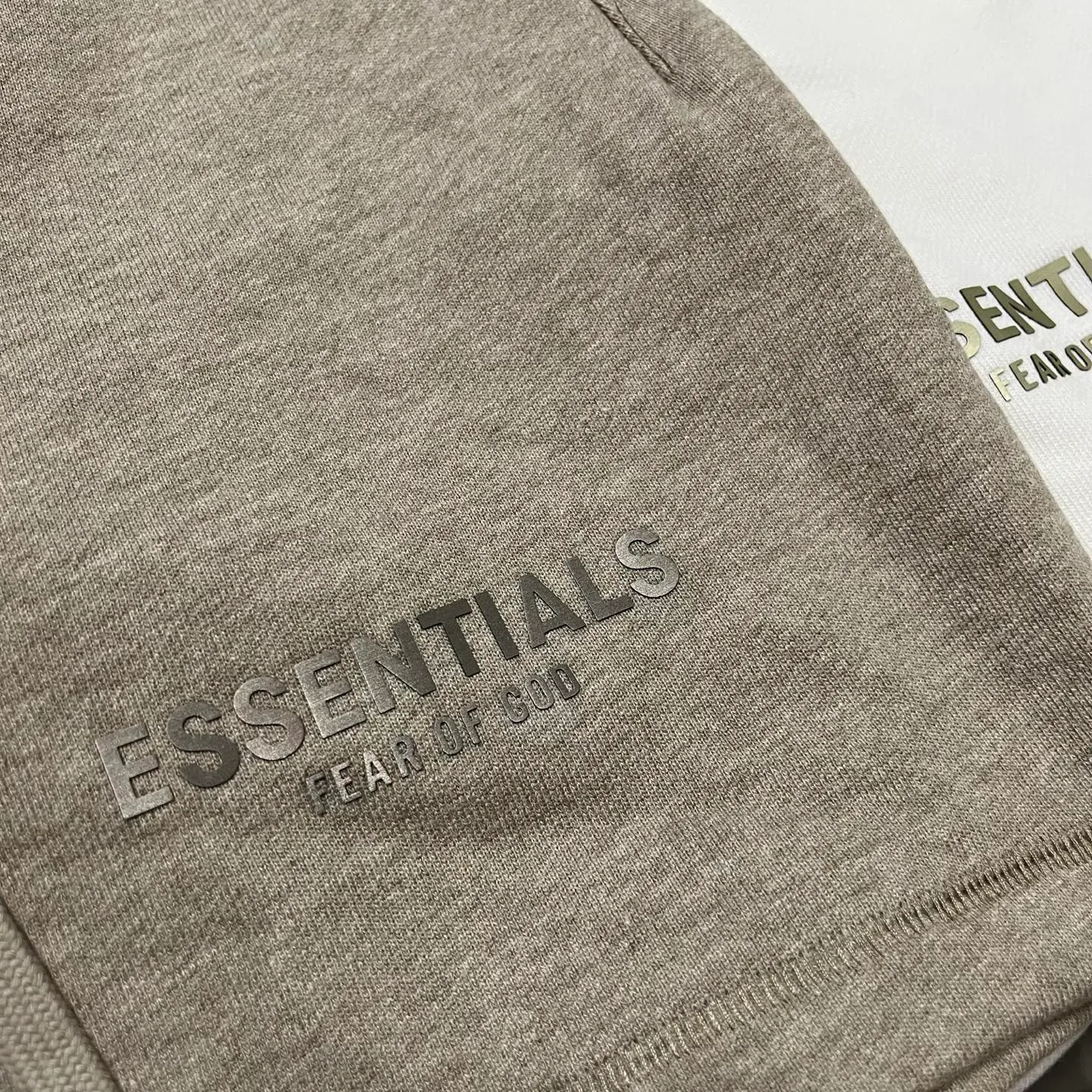 🆕 Essentials Fear of God FOGVersatile ：K # ：Black White Brown Sizes：S M L XL